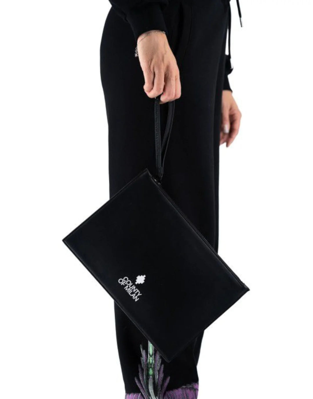 pochette county of milan (marcelo burlon)