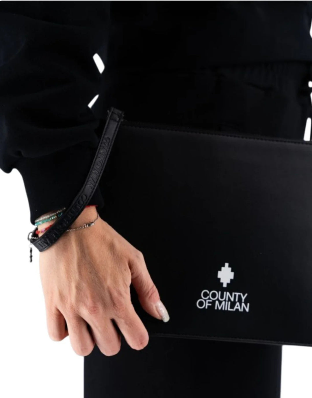 pochette county of milan (marcelo burlon)