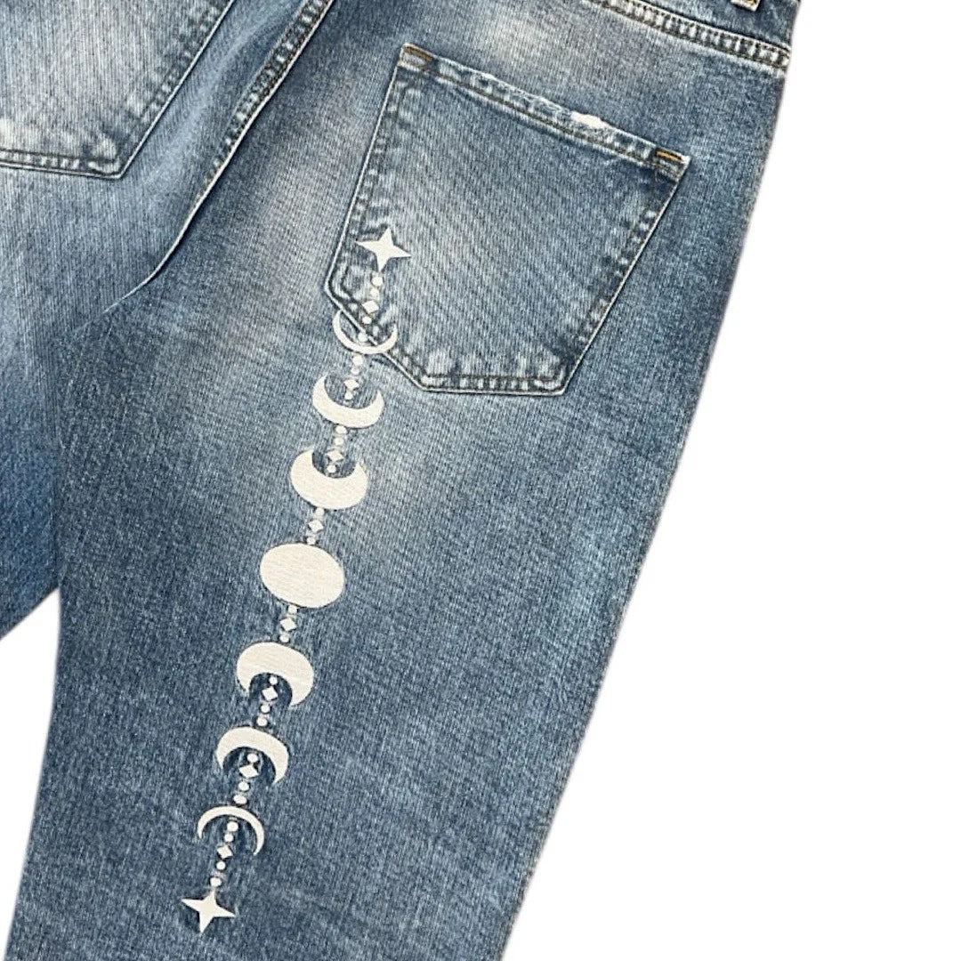 JEANS do not conform
